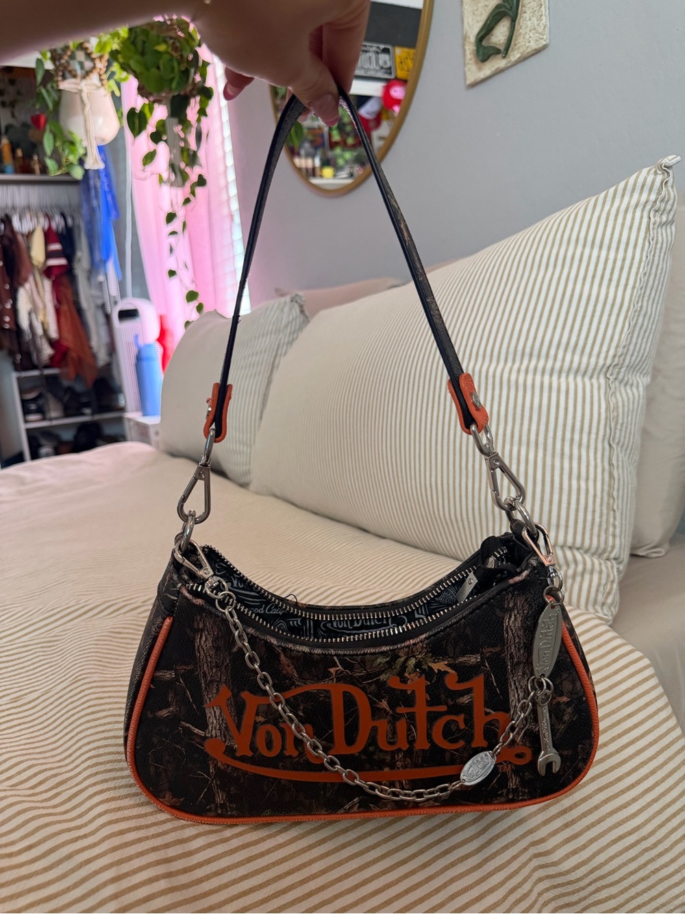 Von Dutch Black Shoulder Bag